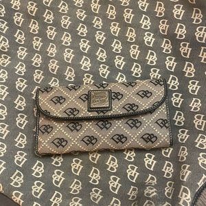 Dooney & Buorke wallet